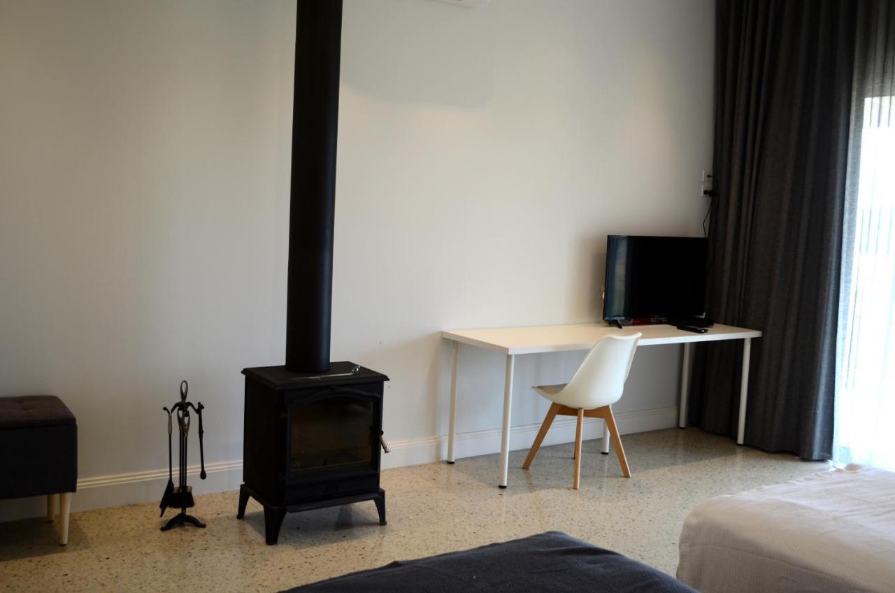 Rooks Edge Bed & Breakfast กิสบอร์น ภายนอก รูปภาพ